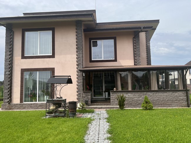 Эксклюзив во Всеволожске: Новый Просторный Дом 330 м² в закрытом КП 